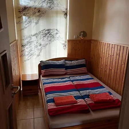 Mediteran Fedett Medences Apartmanhaz 아파트 *