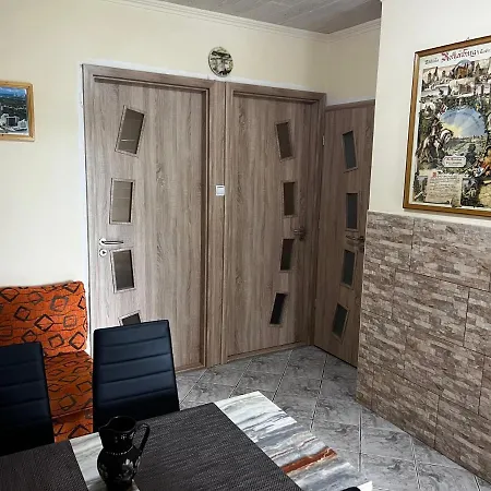 Mediteran Fedett Medences Apartmanhaz Szantod